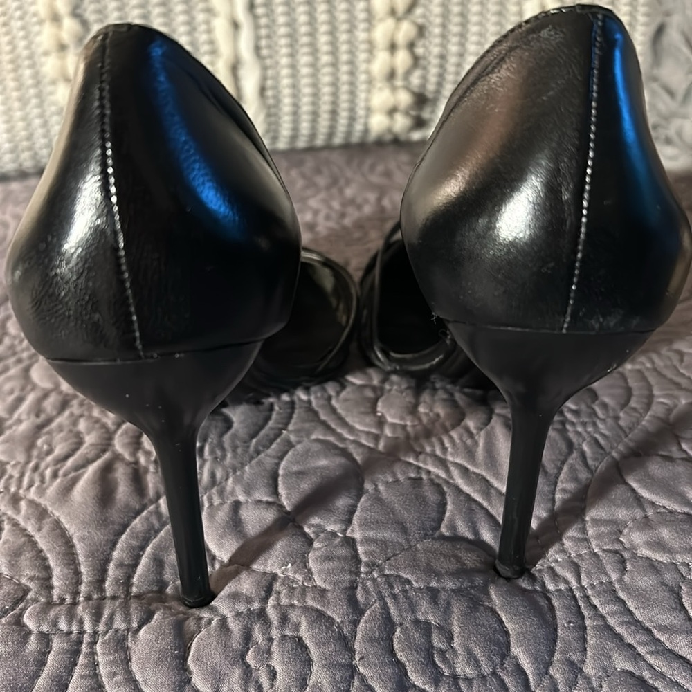 BCBG Shoes - Picture 3 of 4